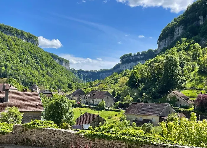 L\'Oreline Au Coeur De La Region Des Lacs Du Jura