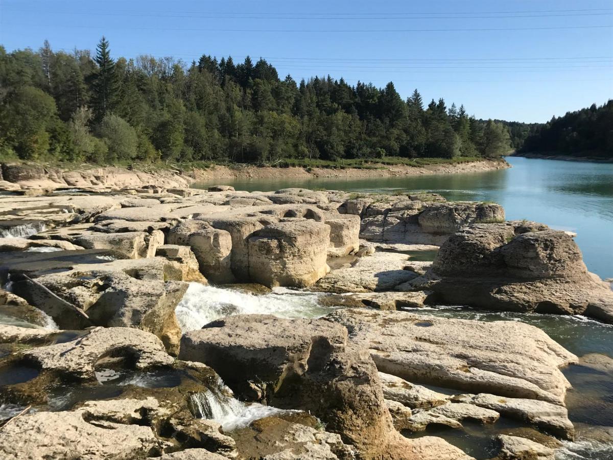 L'oreline Au Coeur De La Region Des Lacs Du Jura Holiday home *